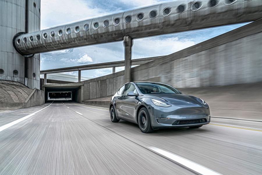  Tesla Model Y Long Range 2020 года  (NA) (фото 1 из 28)